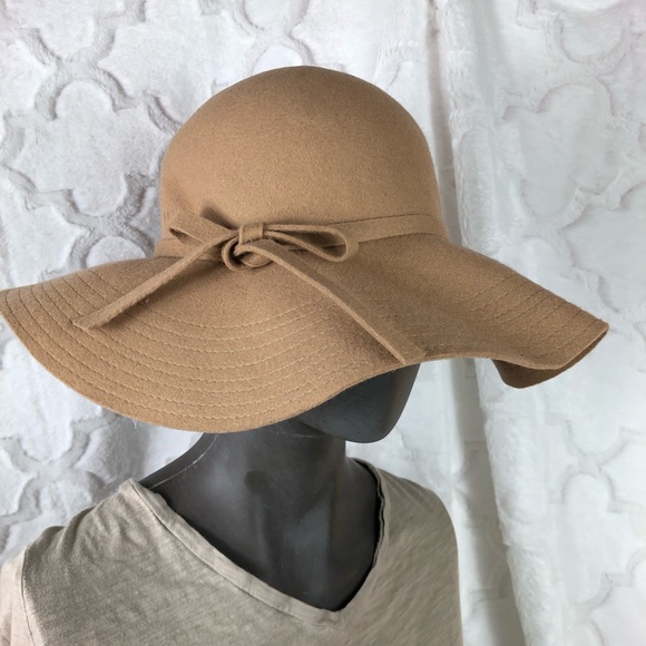 H&M Other - Wool floppy hat with tie camel color